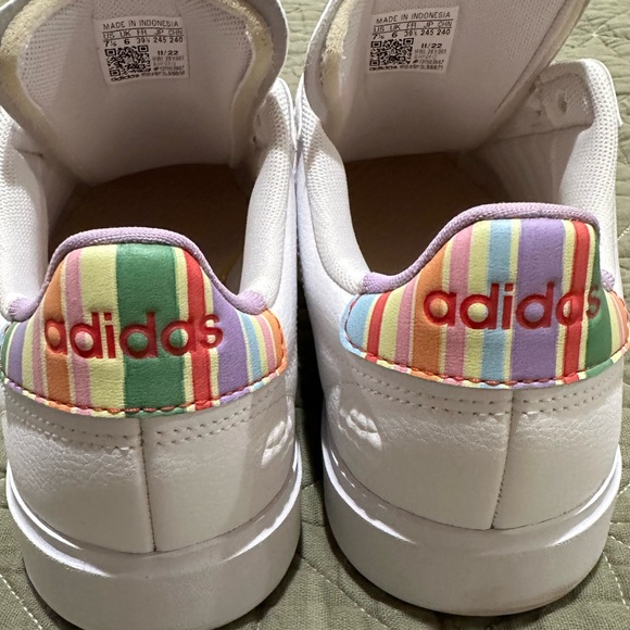 Adidas women’s Grand Court - Picture 7 of 8